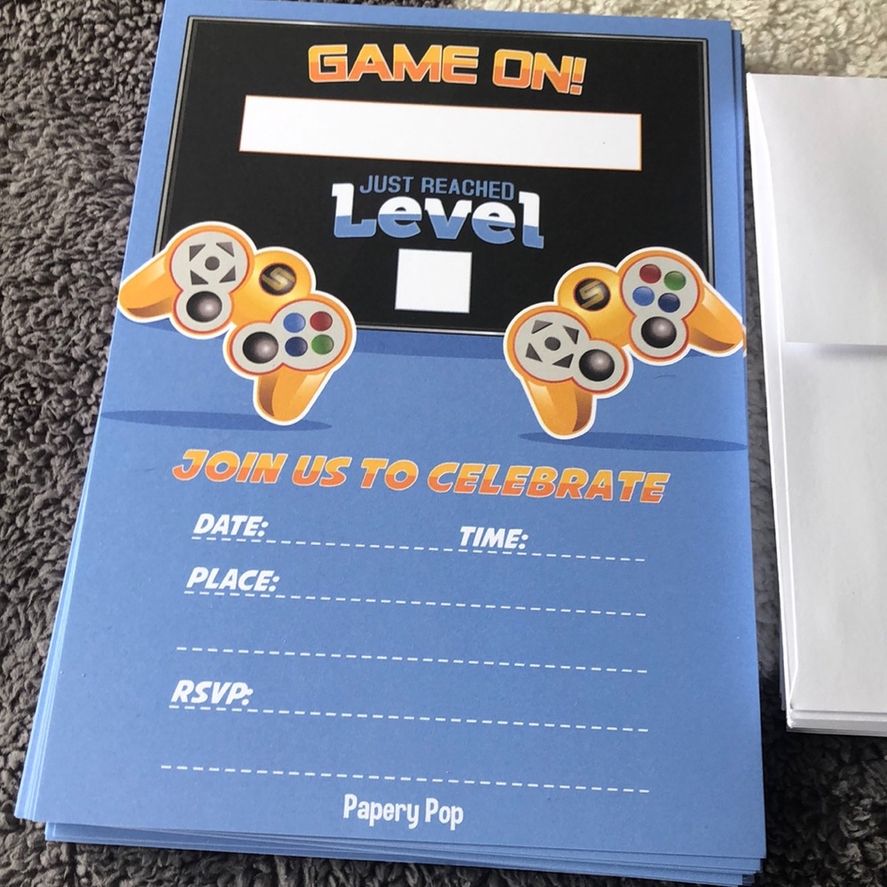 25 birthday invitations with 25 envelopes